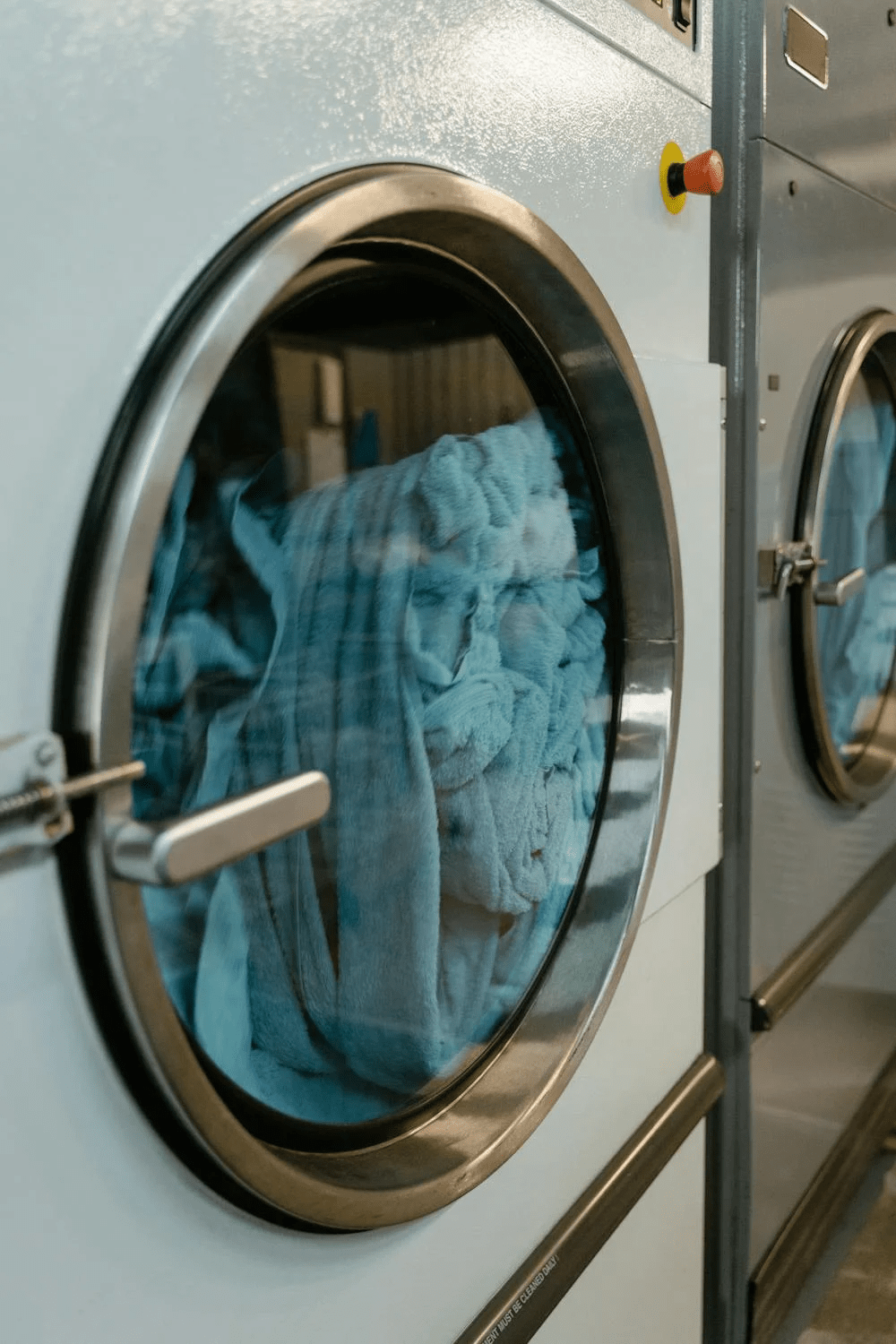 *SOLD Profitable Commercial Laundry and DryCleaning Business for Sale in the Ottawa Valley