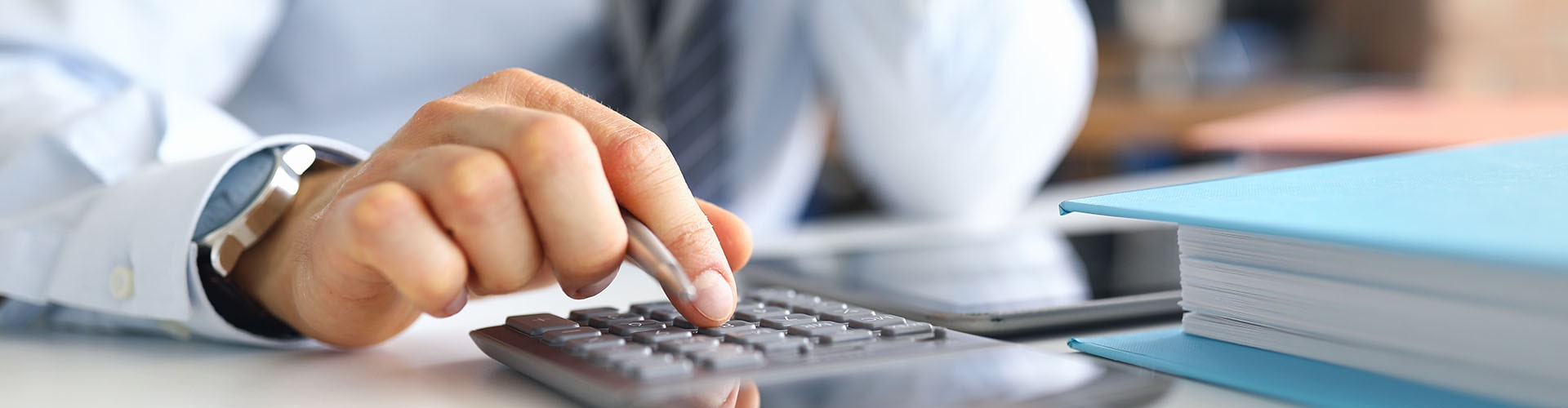 Determine what you can afford when buying a business in Canada.