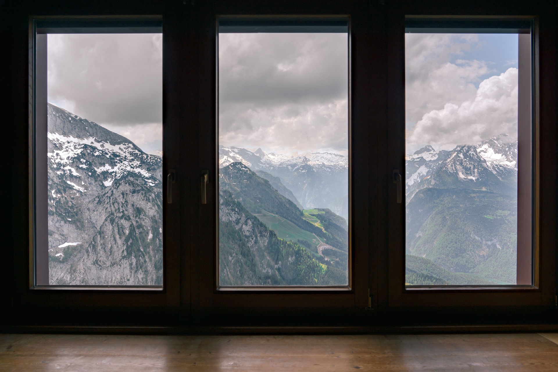 Successful and Reputable Window & Door Company for Sale in Eastern Ontario